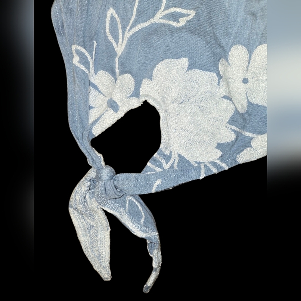Liv Los Angeles Floral Women's Embroidered Blouse, 3X - Picture 4 of 8